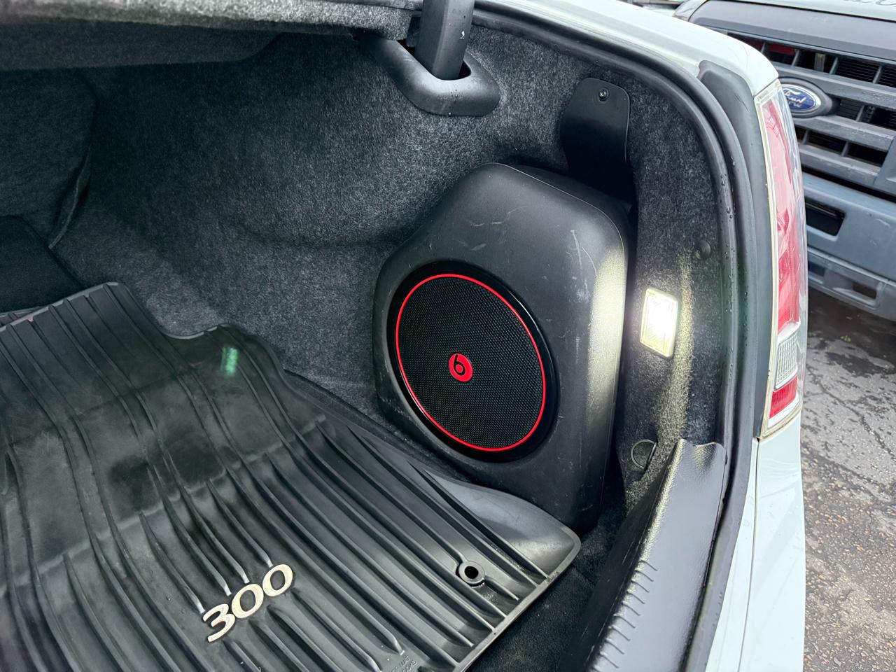 Chrysler 300 S V6 AWD 2013