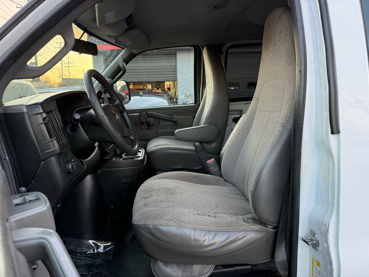 Chevrolet Express LS 2500 2017