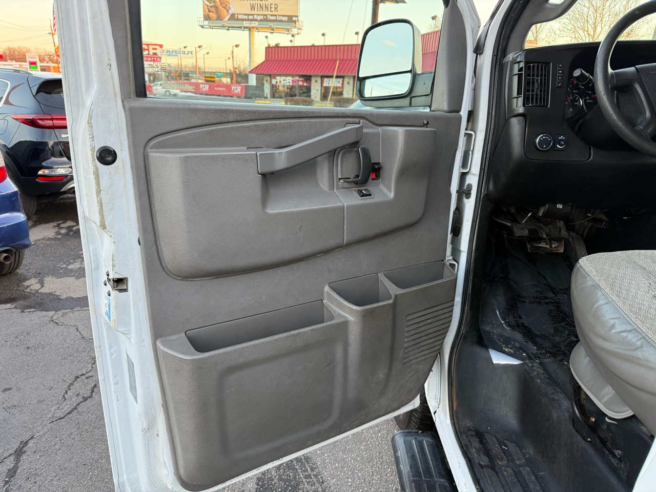 Chevrolet Express LS 2500 2017