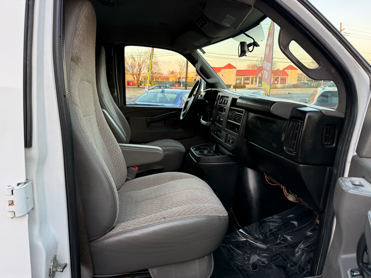 Chevrolet Express LS 2500 2017