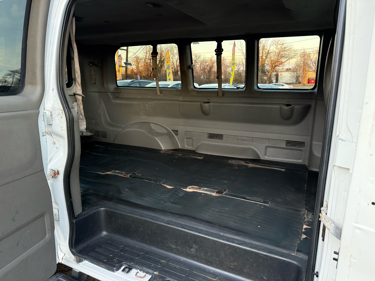 Chevrolet Express LS 2500 2017