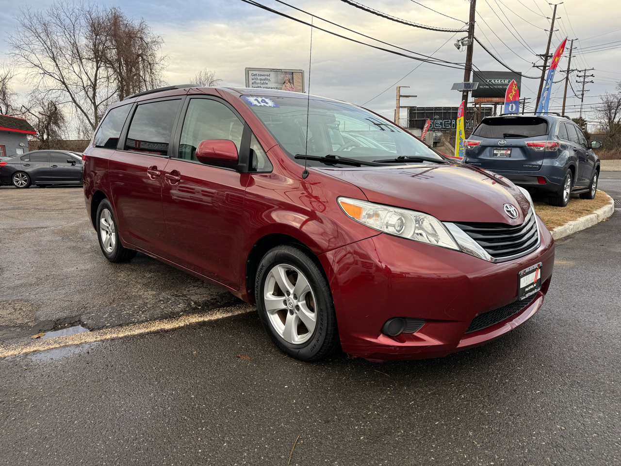 Toyota Sienna LE FWD 8-Passenger V6 2014