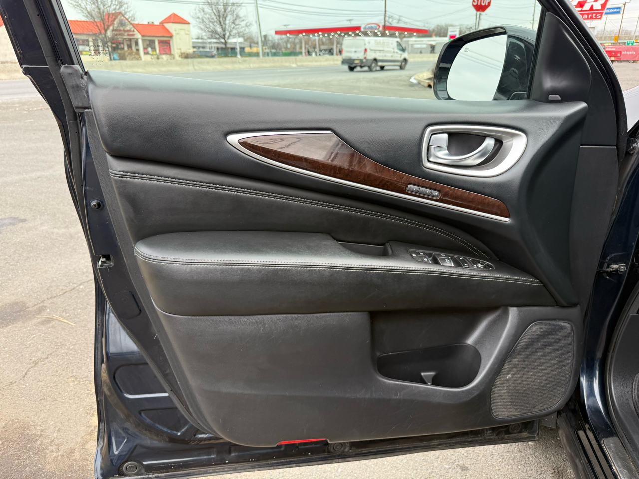 Infiniti QX60 Base AWD 2016