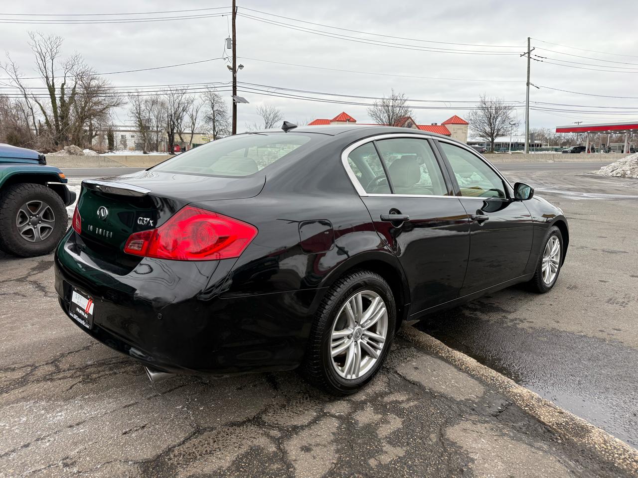 Infiniti G Sedan 37x AWD 2012