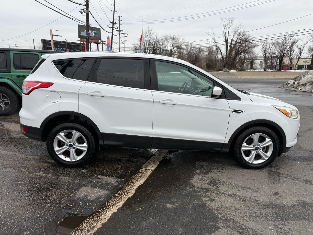 Ford Escape SE FWD 2014