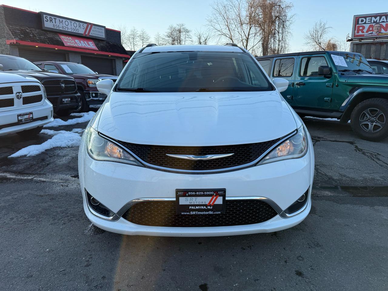 Chrysler Pacifica Touring Plus 2018