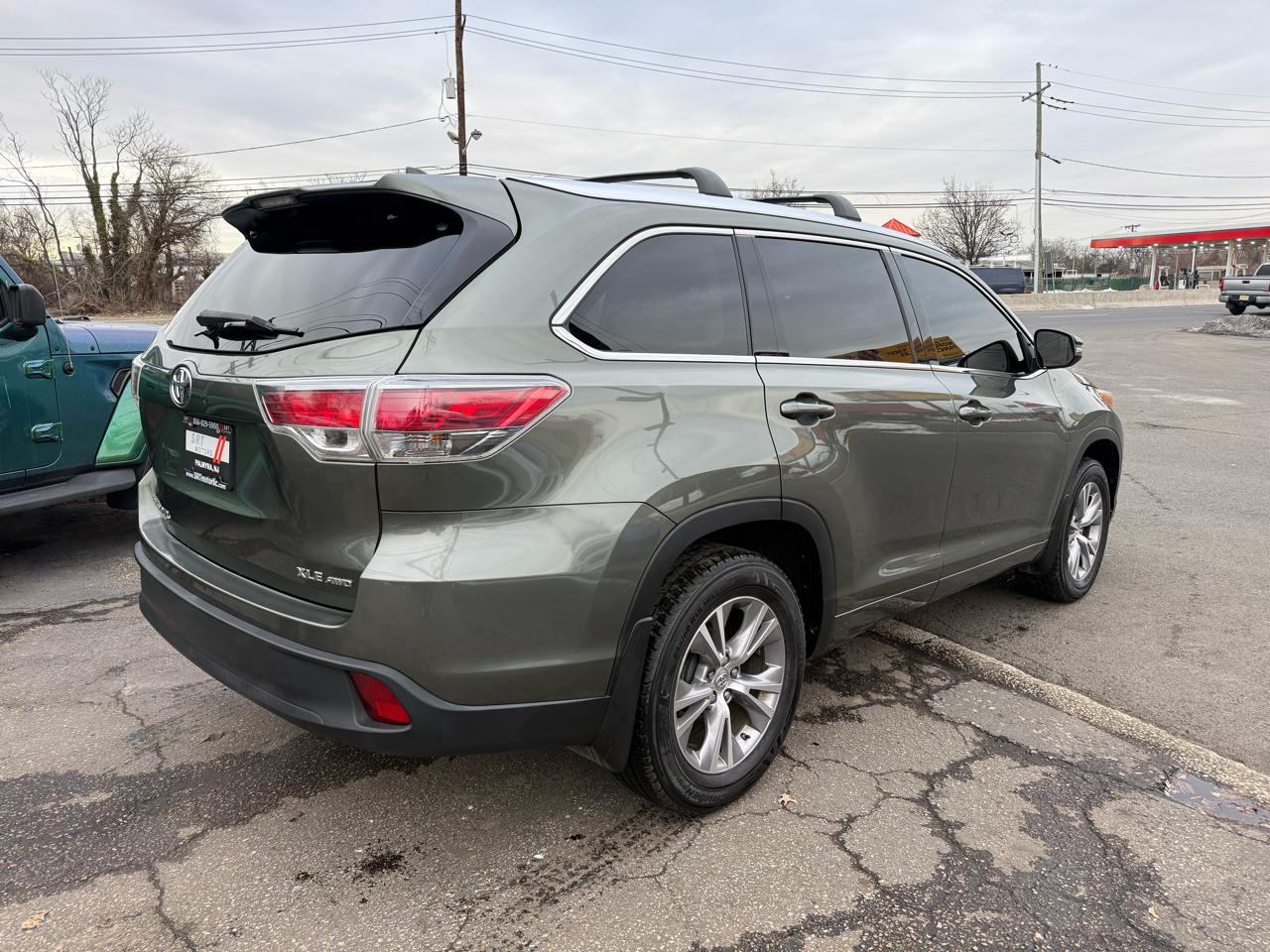 Toyota Highlander XLE AWD V6 2015