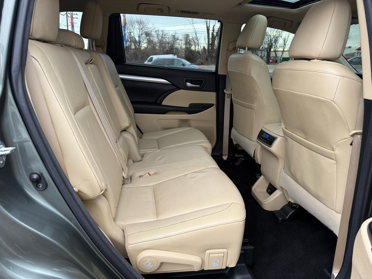 Toyota Highlander XLE AWD V6 2015