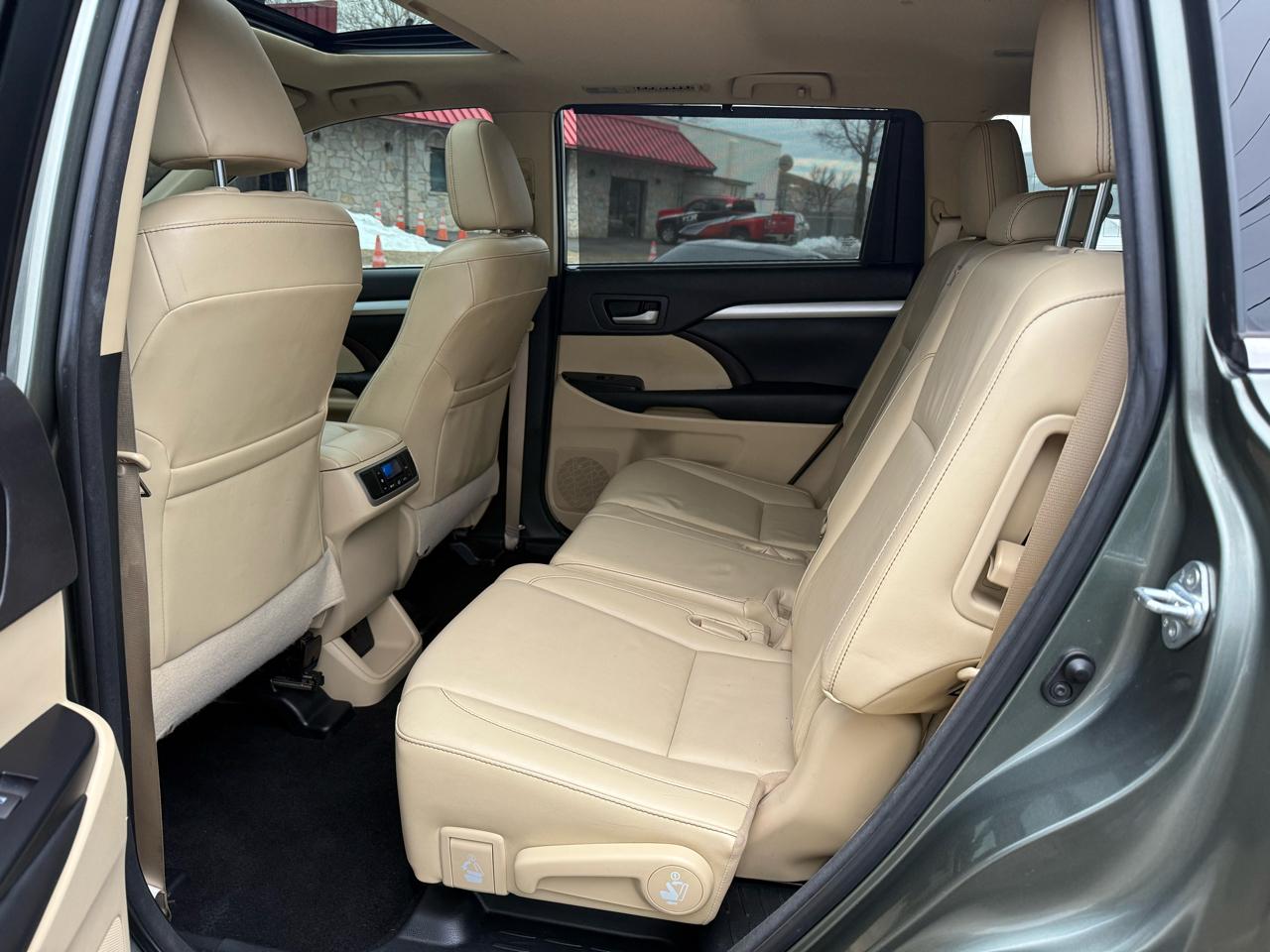 Toyota Highlander XLE AWD V6 2015