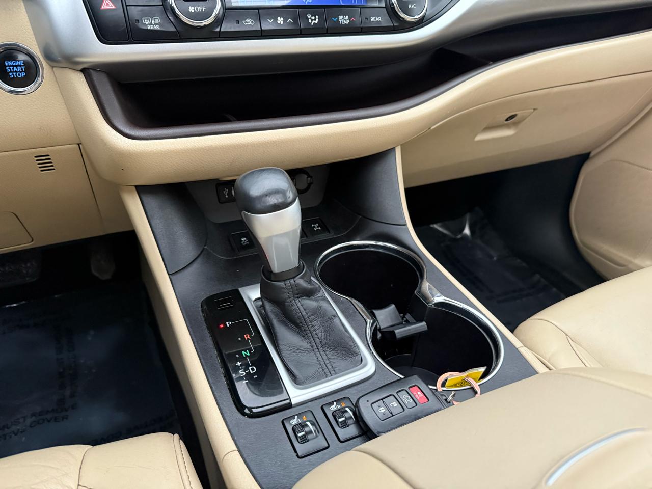 Toyota Highlander XLE AWD V6 2015