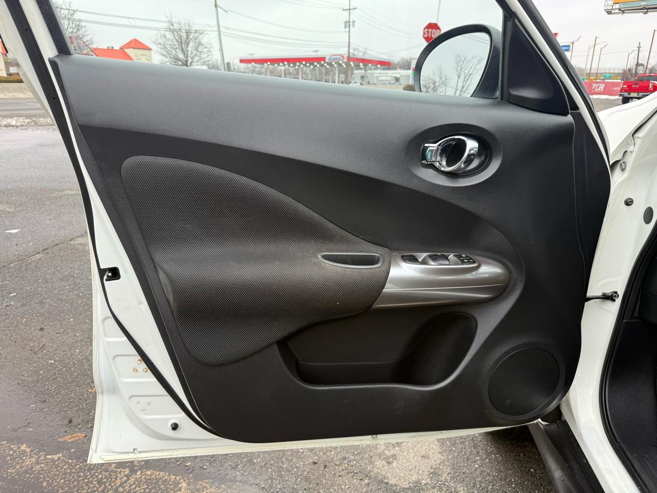 Nissan Juke AWD SV 2013