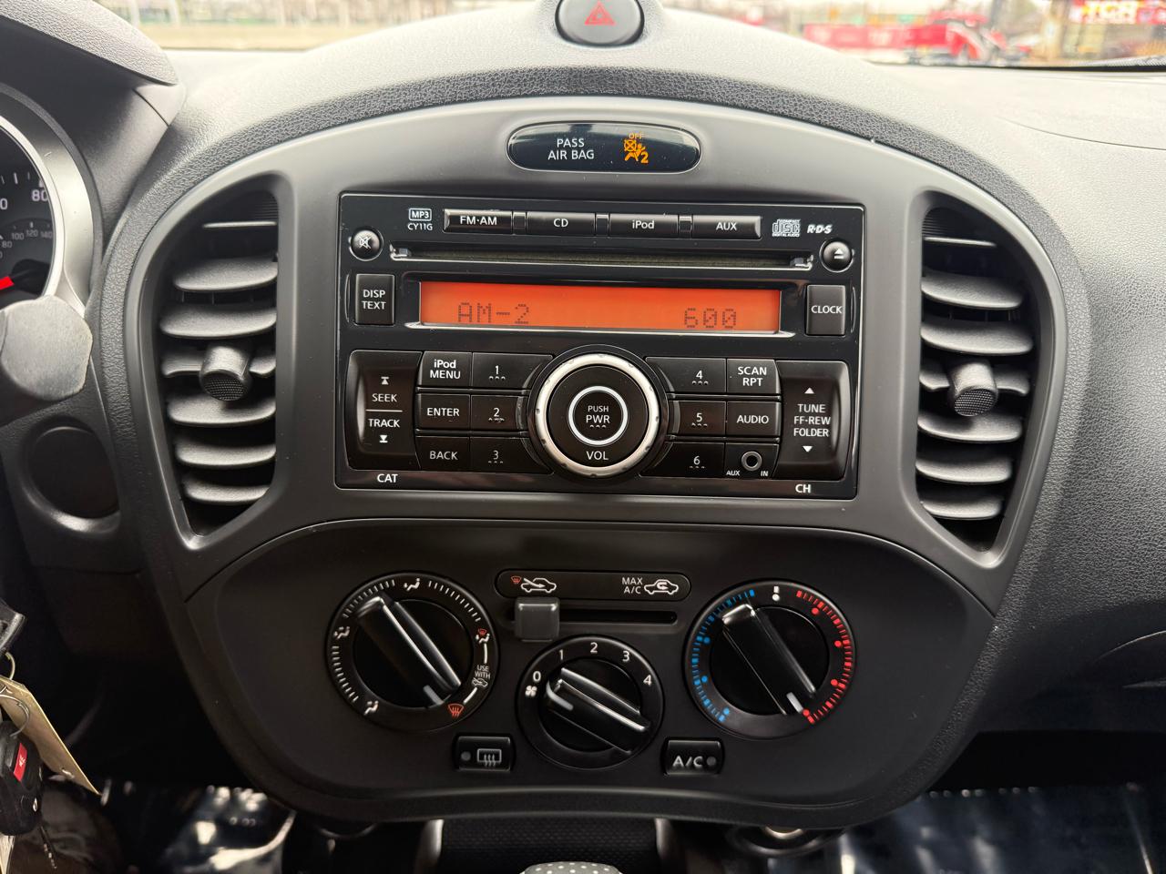 Nissan Juke AWD SV 2013