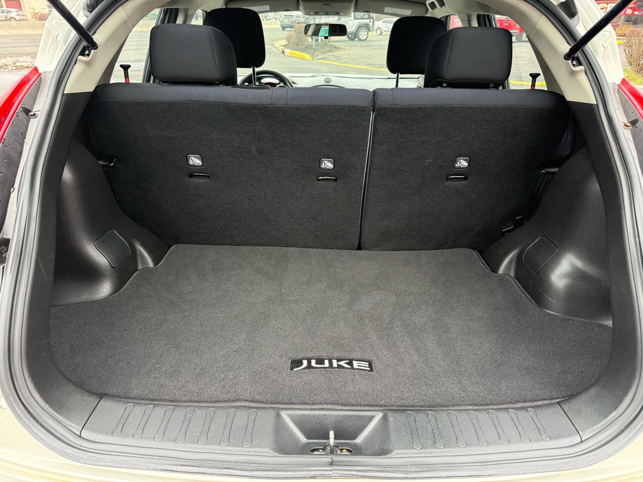 Nissan Juke AWD SV 2013