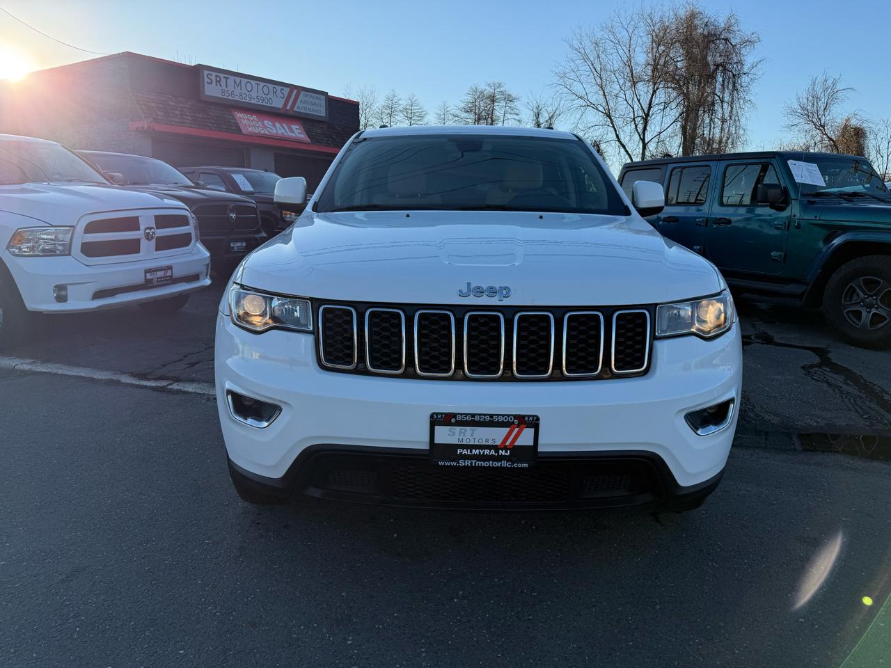 Jeep Grand Cherokee Laredo 4WD 2017