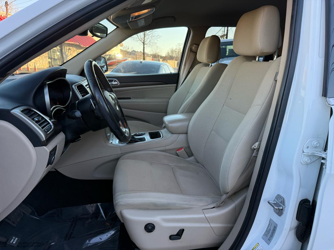 Jeep Grand Cherokee Laredo 4WD 2017