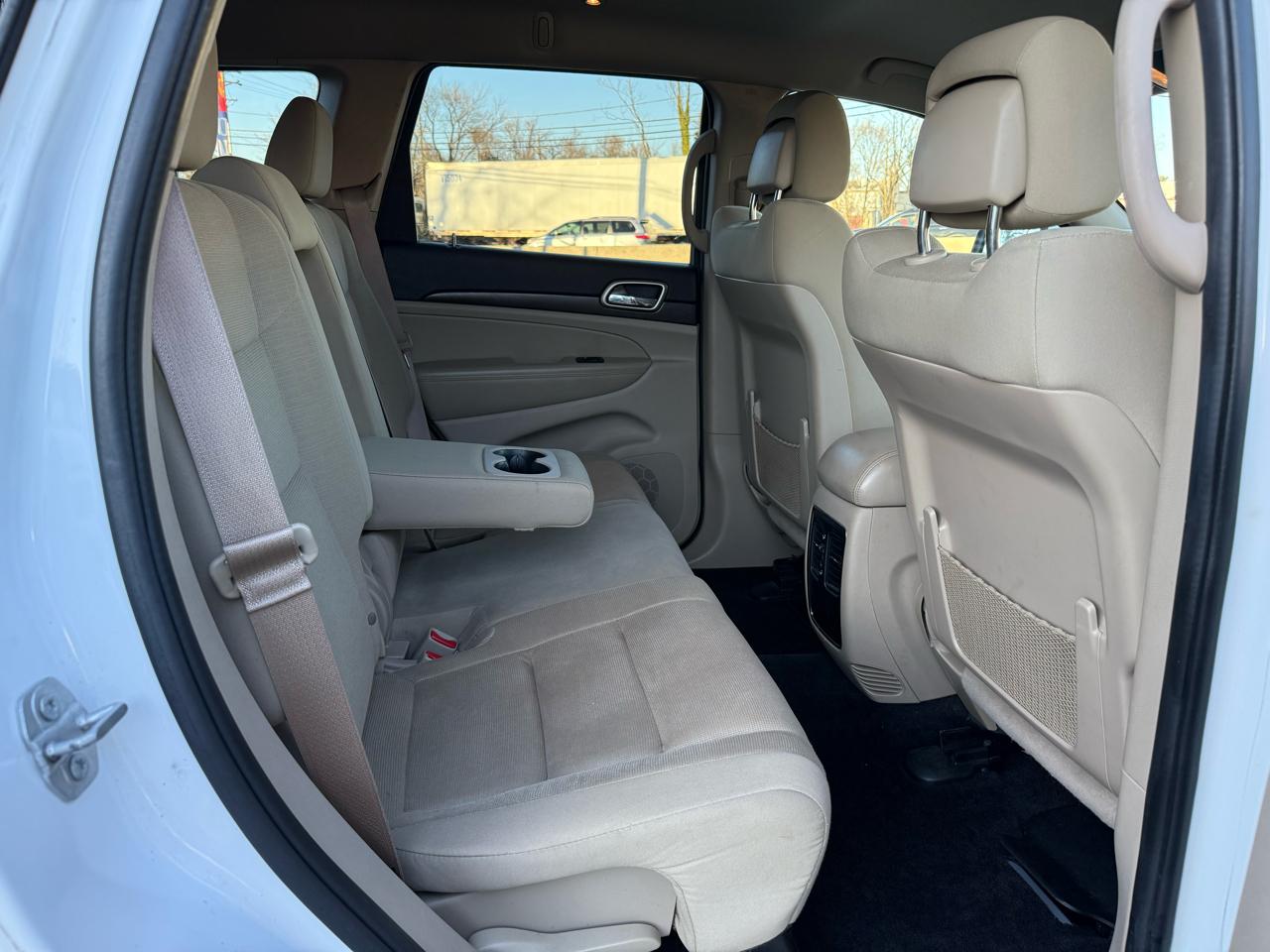 Jeep Grand Cherokee Laredo 4WD 2017