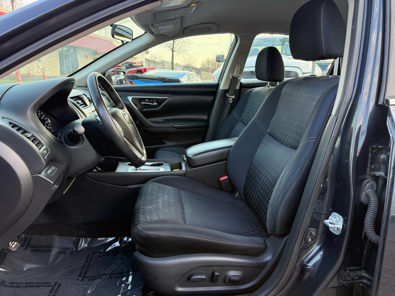 Nissan Altima 2.5 SV Sedan 2017