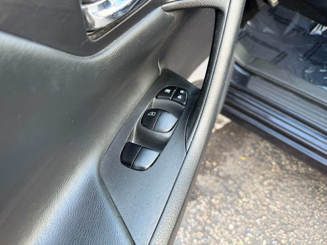 Nissan Altima 2.5 SV Sedan 2017