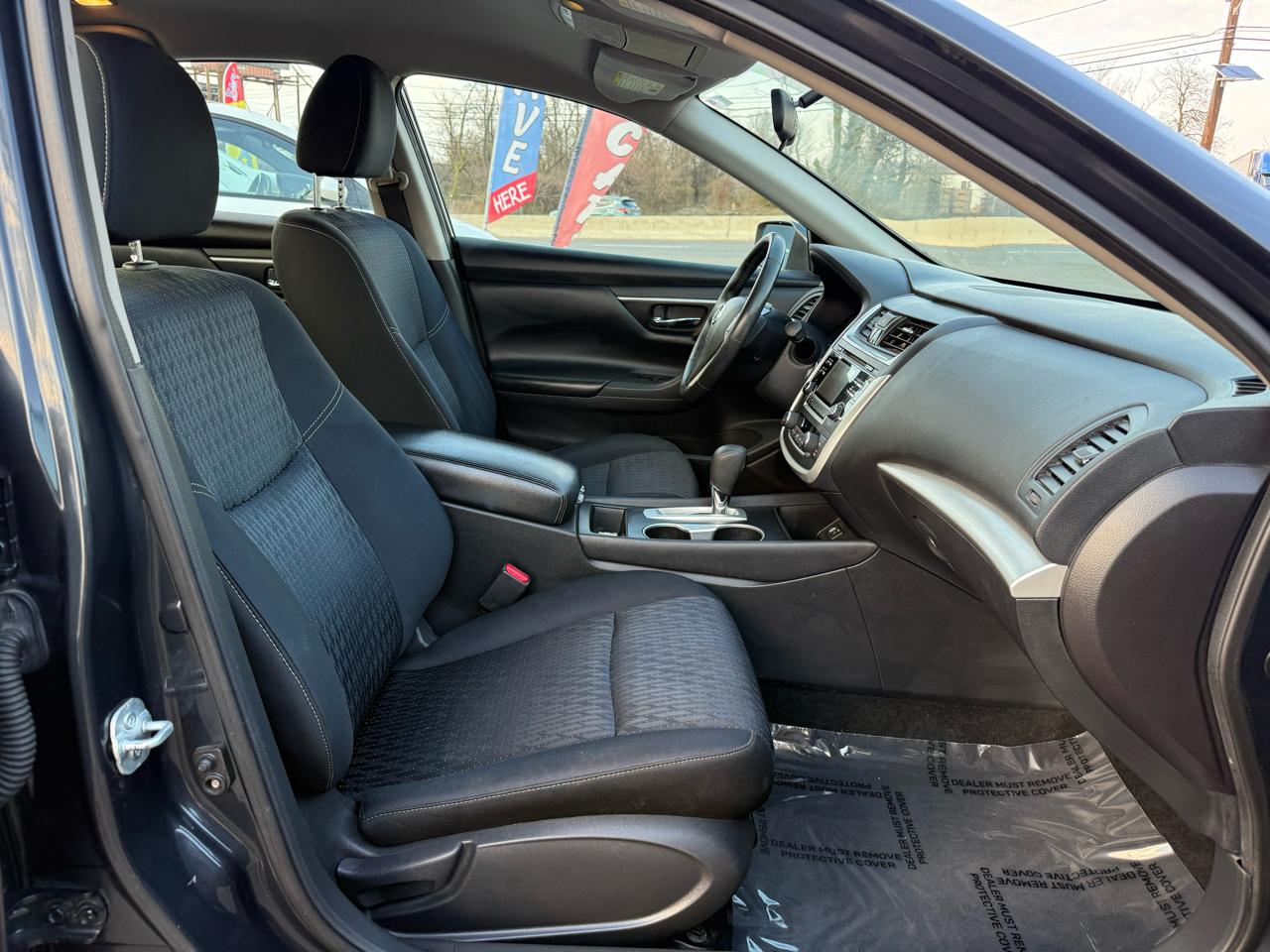 Nissan Altima 2.5 SV Sedan 2017