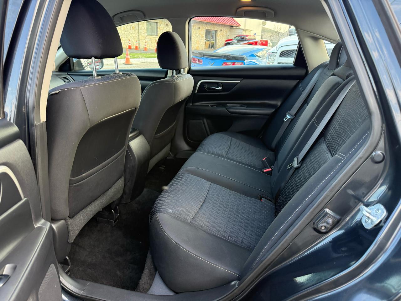 Nissan Altima 2.5 SV Sedan 2017