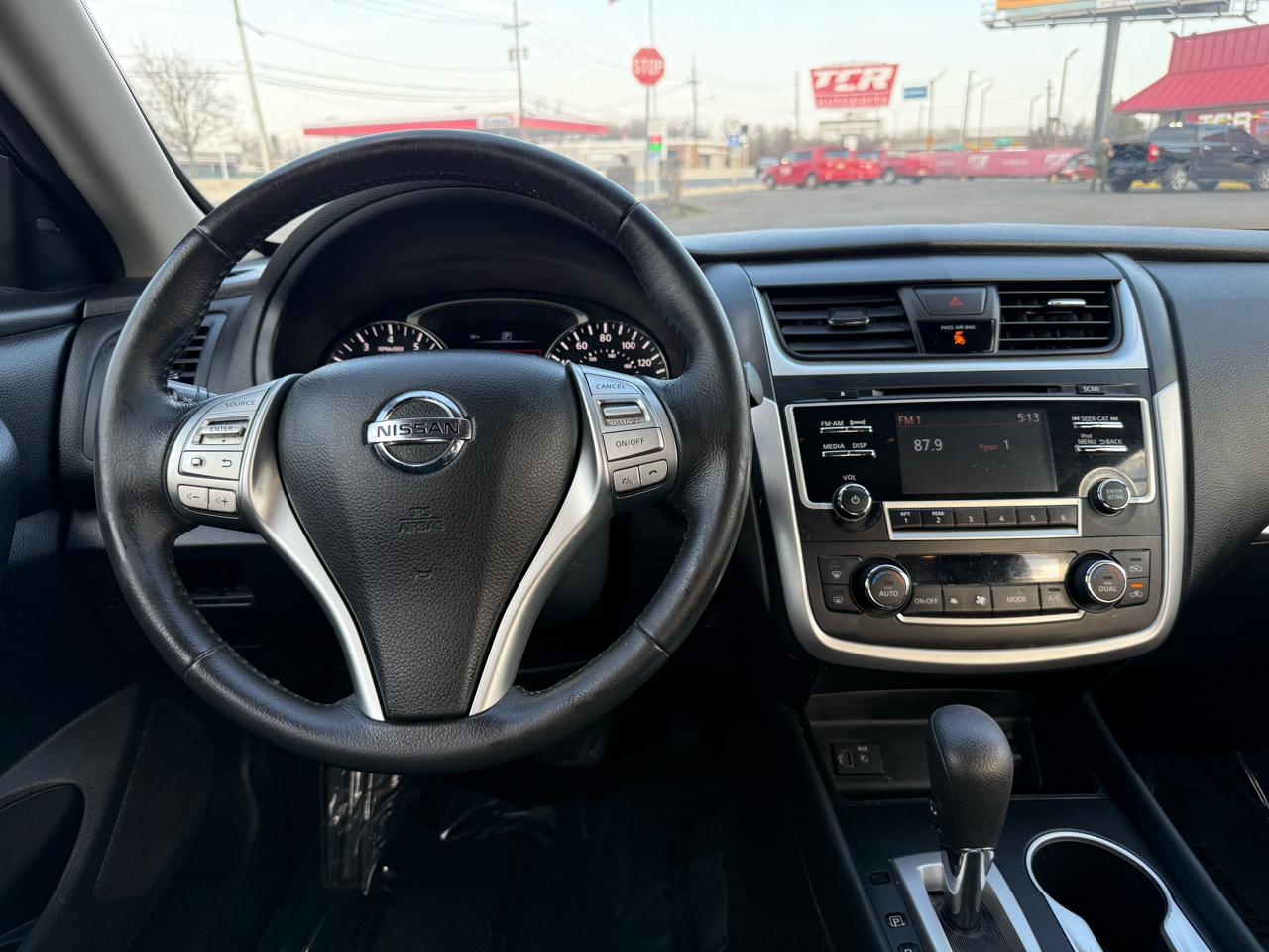 Nissan Altima 2.5 SV Sedan 2017