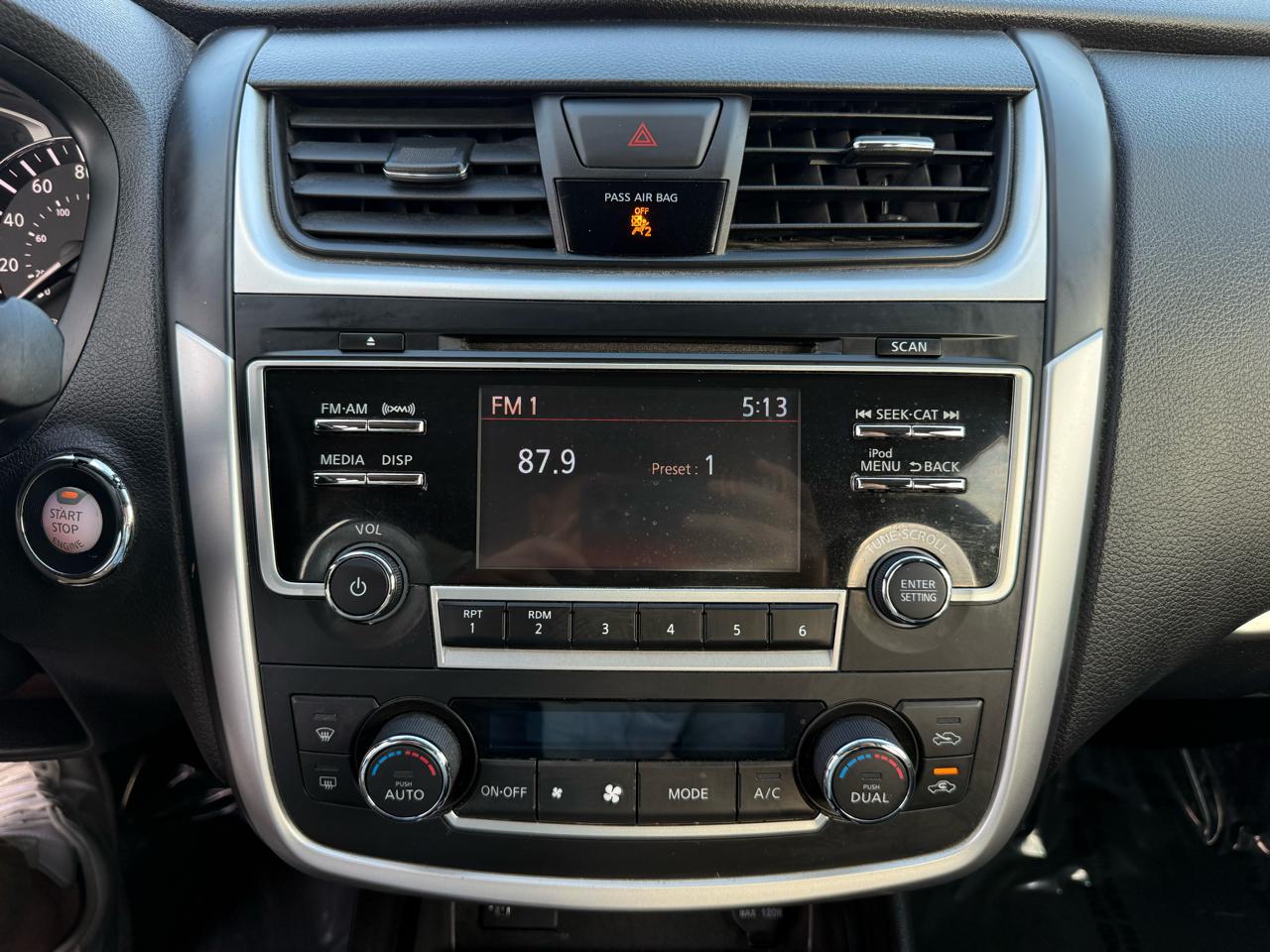 Nissan Altima 2.5 SV Sedan 2017