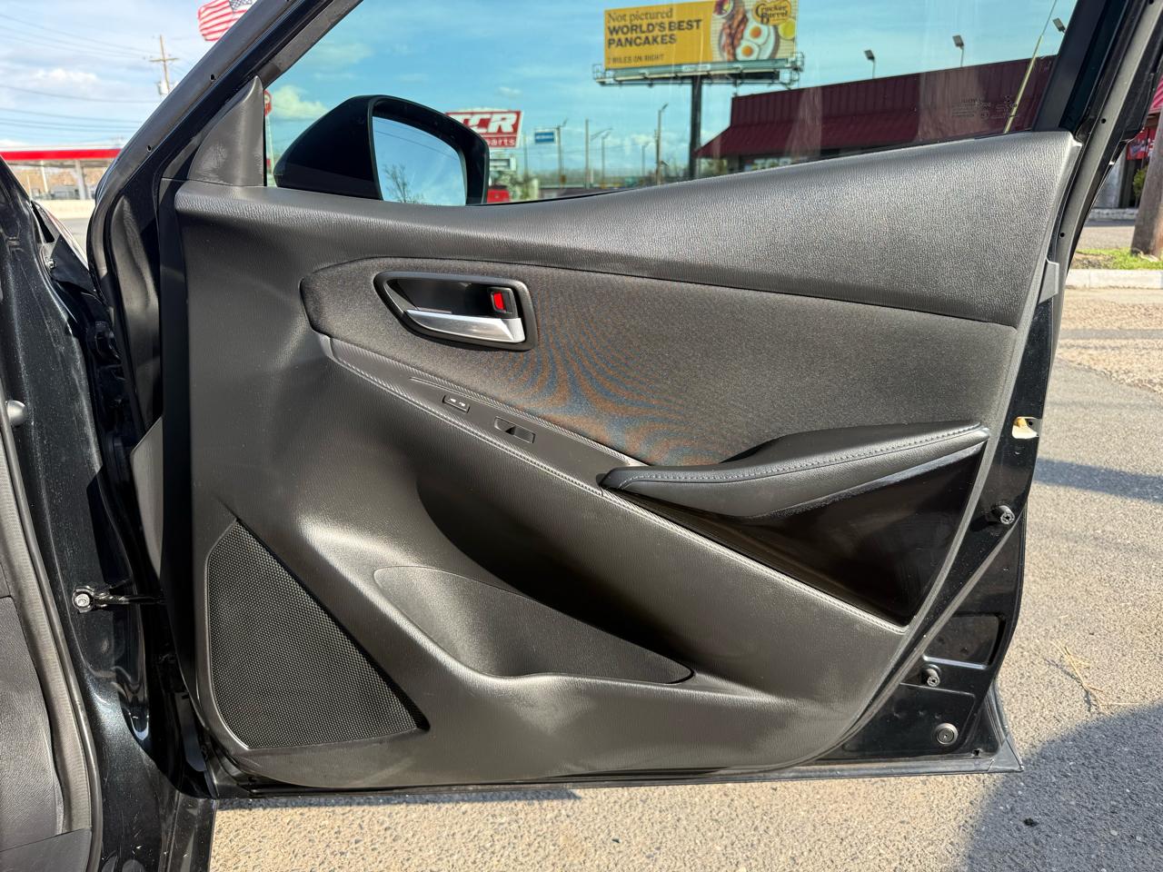 Toyota Yaris iA 6A 2018