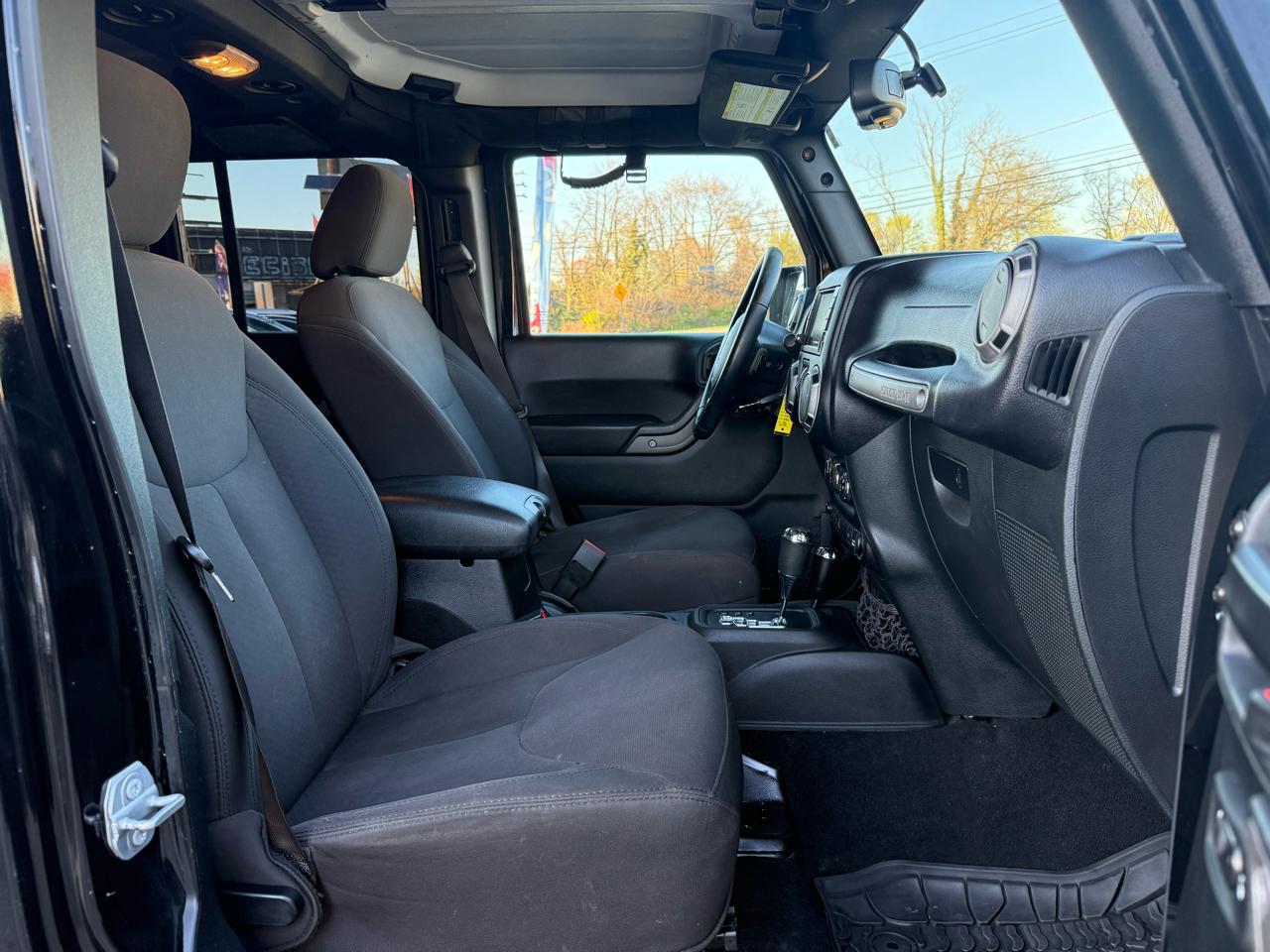 Jeep Wrangler Unlimited Sport 4WD 2017