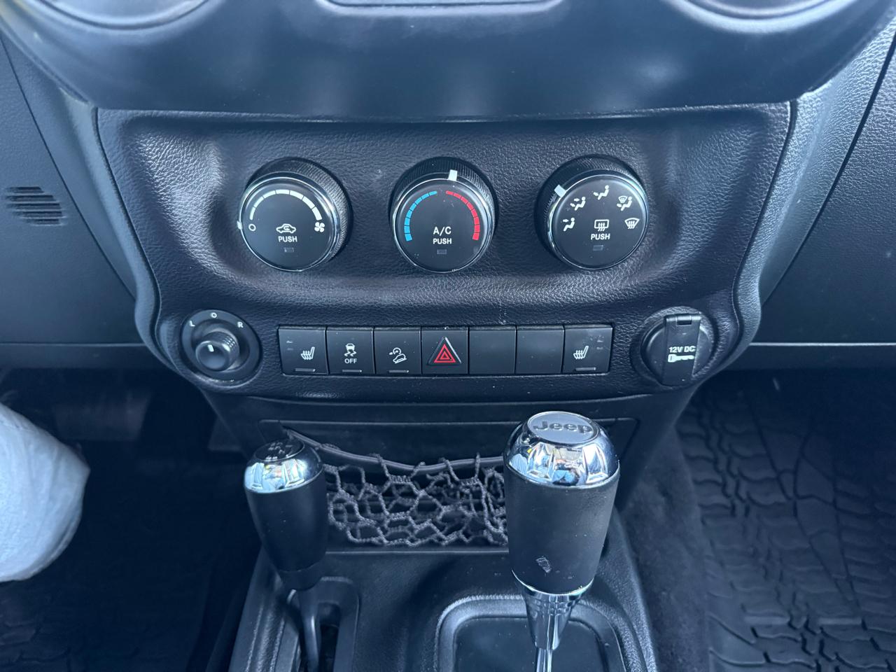 Jeep Wrangler Unlimited Sport 4WD 2017