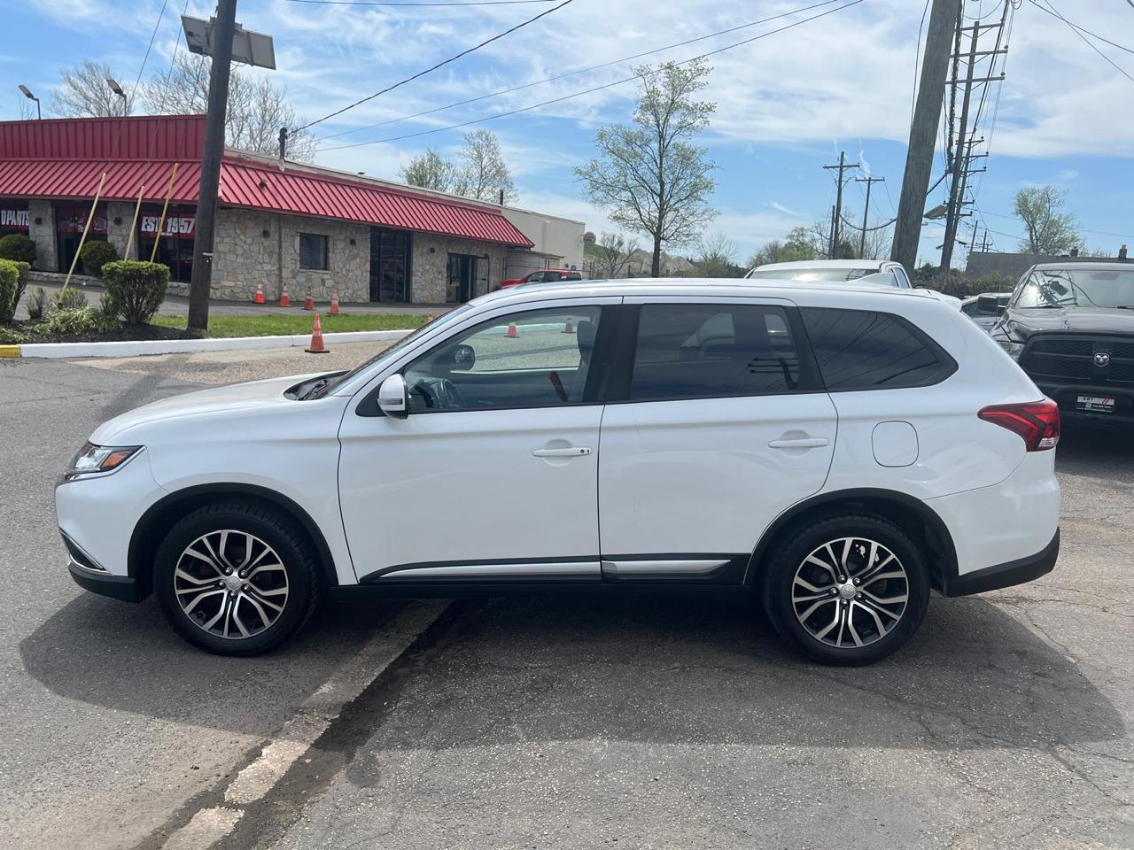 Mitsubishi Outlander SEL AWD 2018