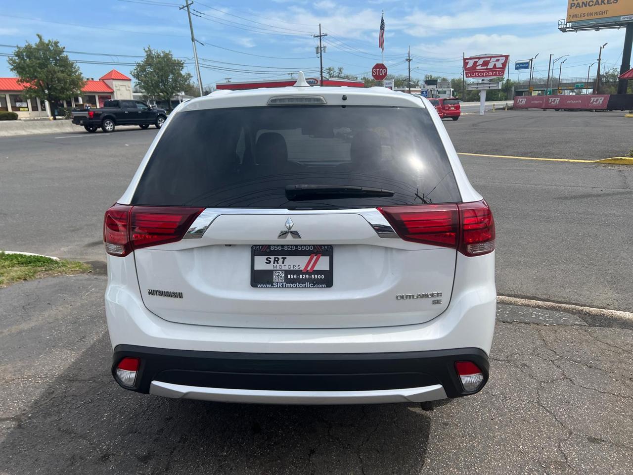 Mitsubishi Outlander SEL AWD 2018