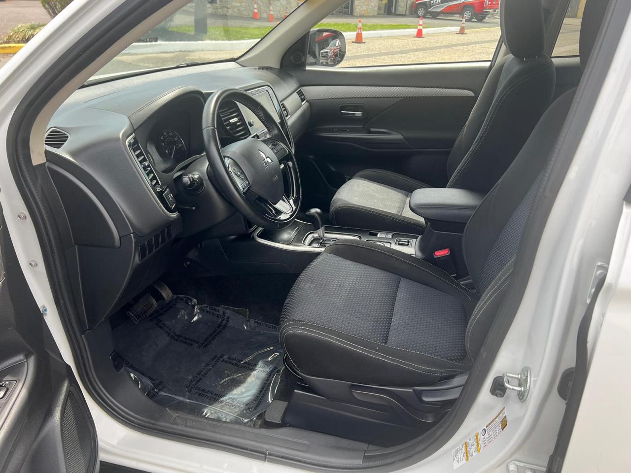 Mitsubishi Outlander SEL AWD 2018