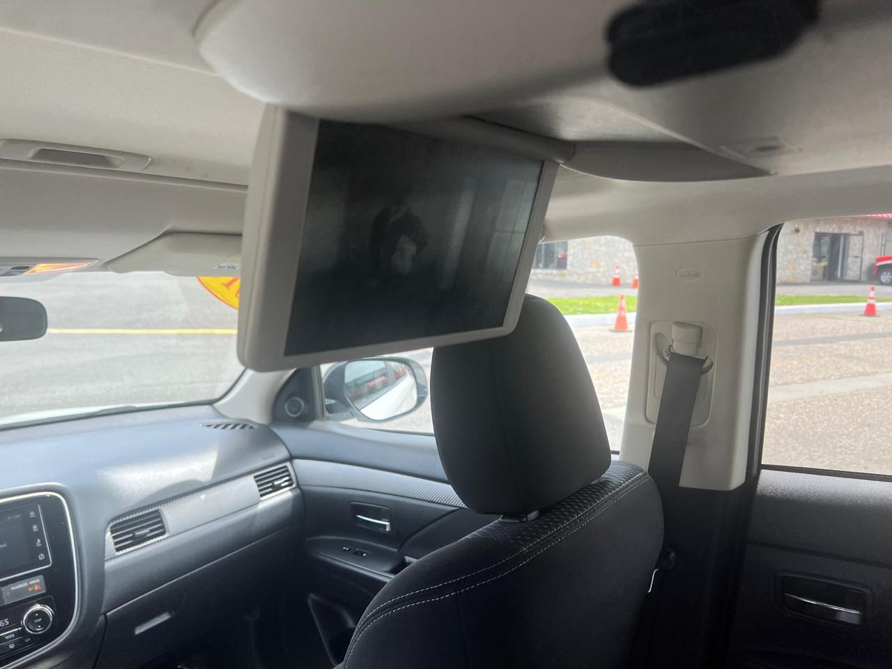 Mitsubishi Outlander SEL AWD 2018