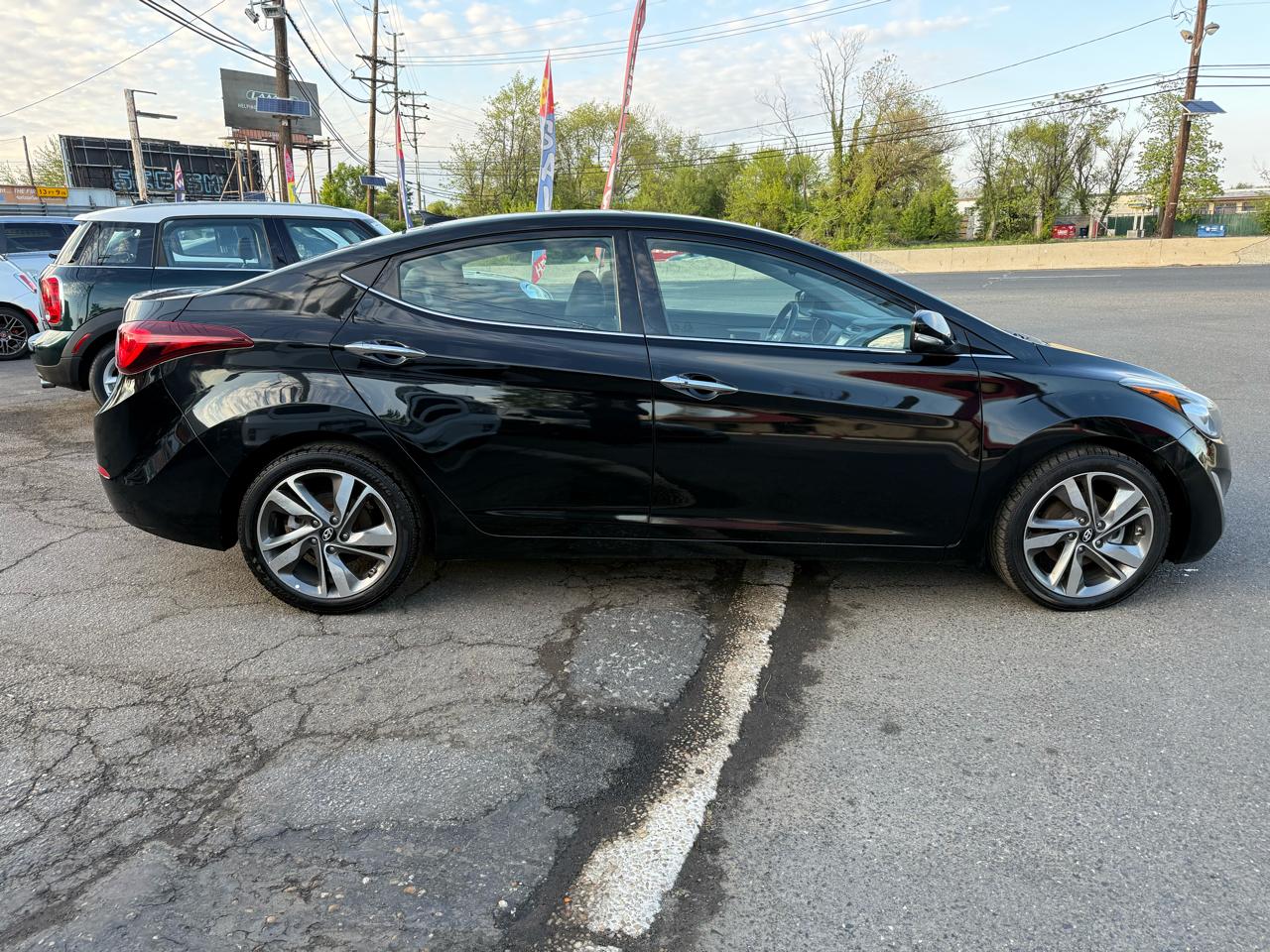 Hyundai Elantra Limited 2014