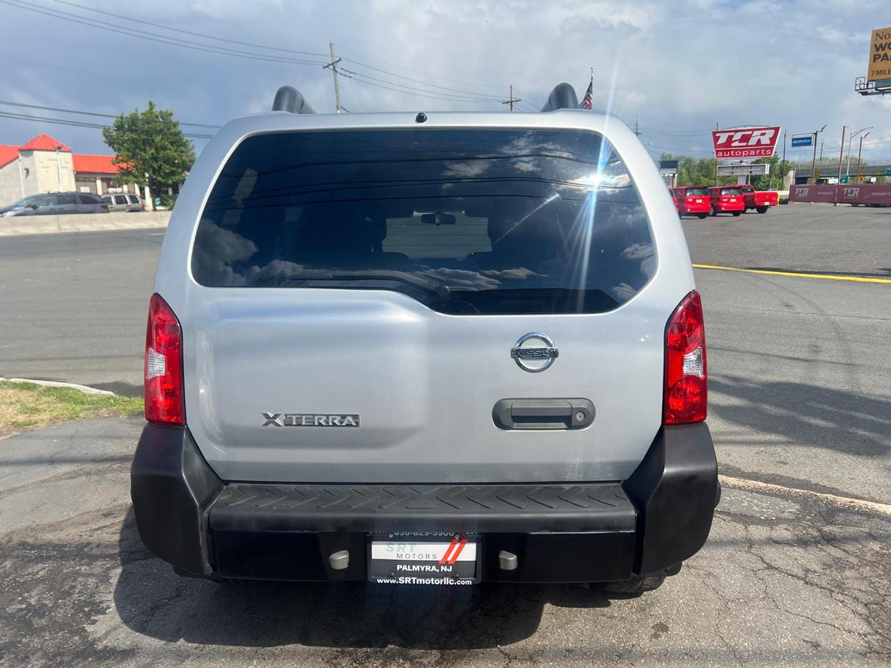 Nissan Xterra X 4WD 2014
