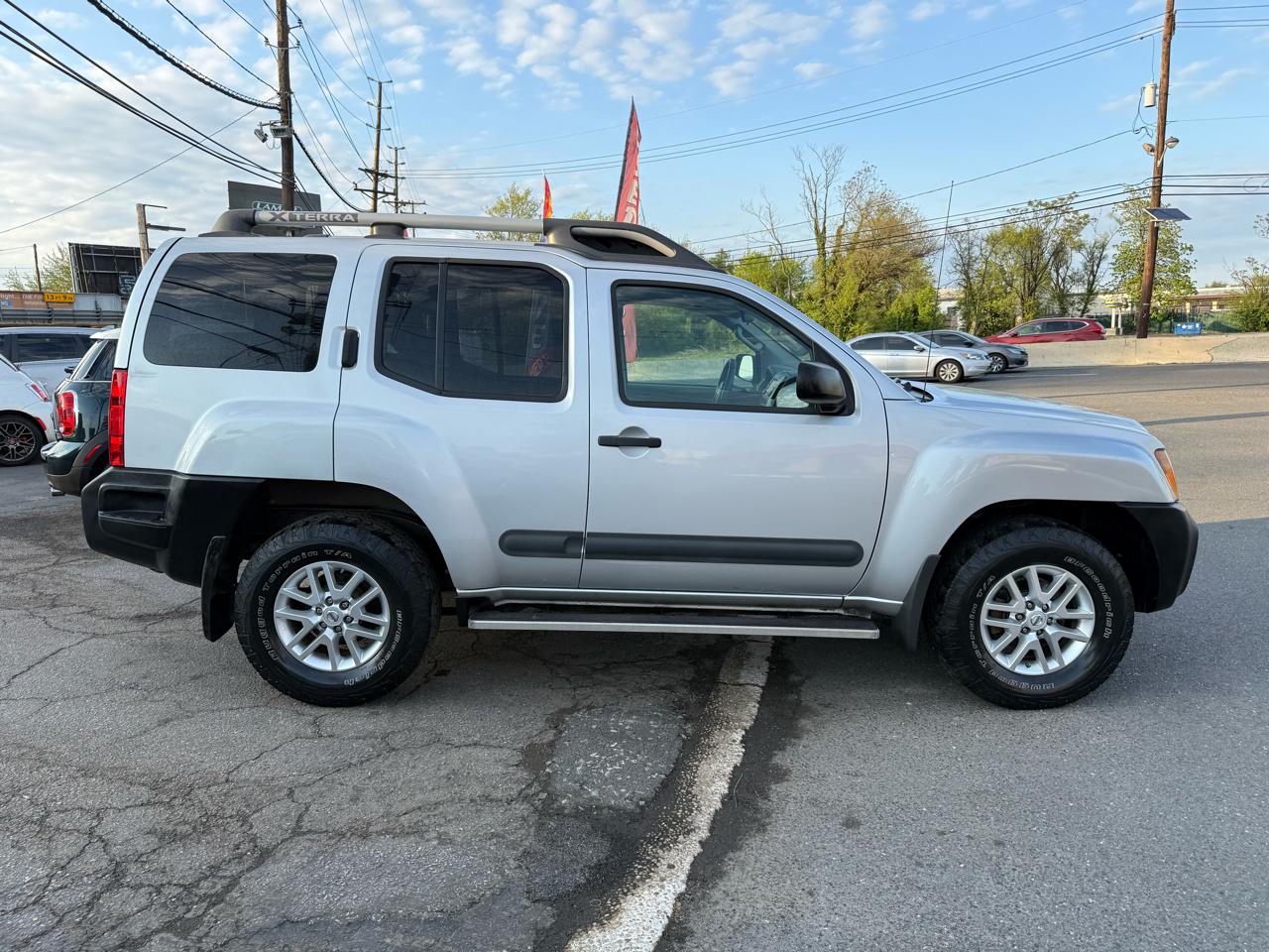 Nissan Xterra X 4WD 2014