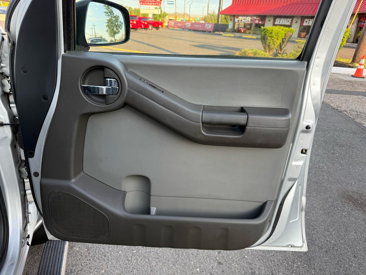 Nissan Xterra X 4WD 2014