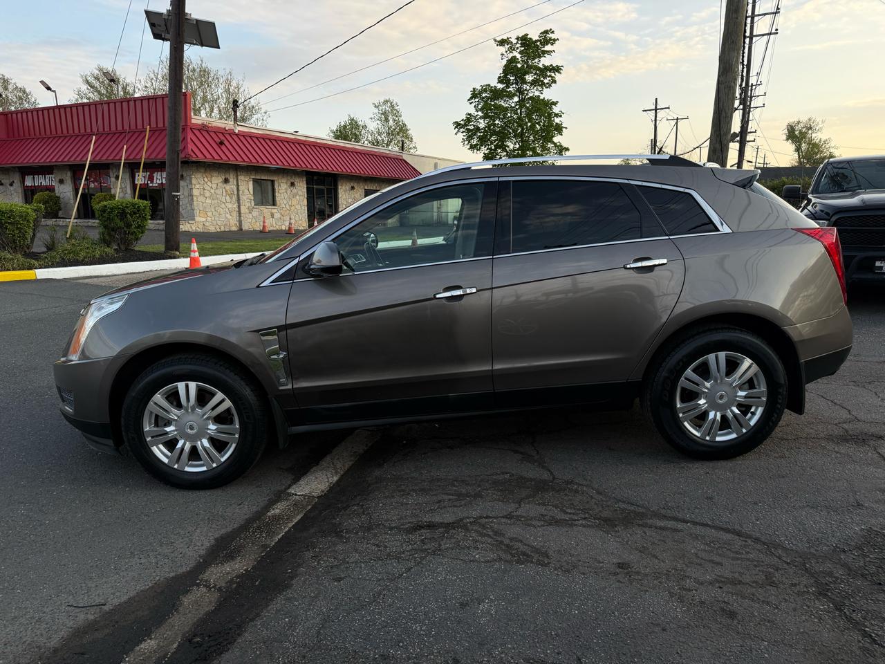 Cadillac SRX Luxury 2012