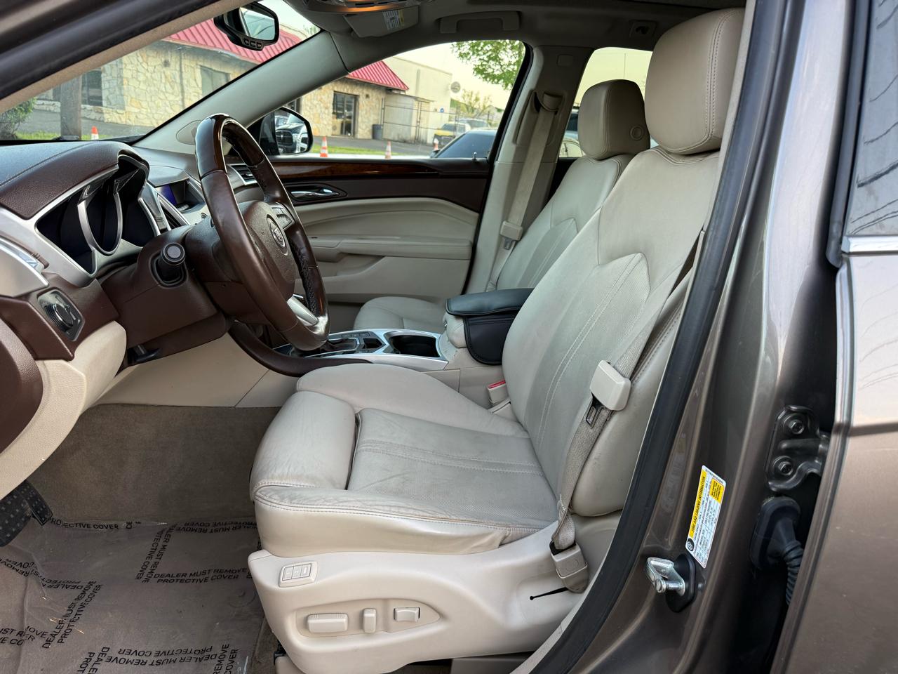 Cadillac SRX Luxury 2012