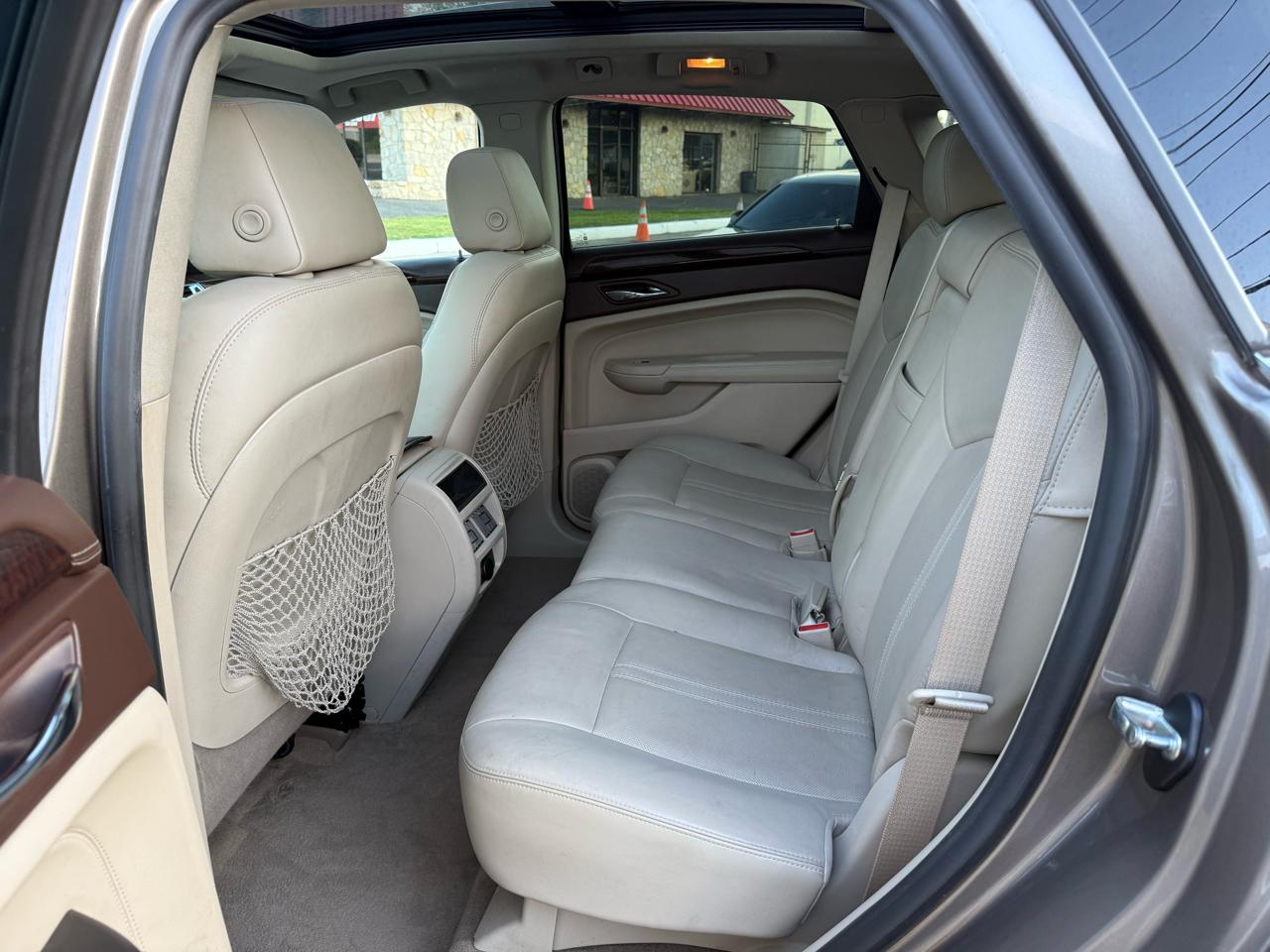 Cadillac SRX Luxury 2012