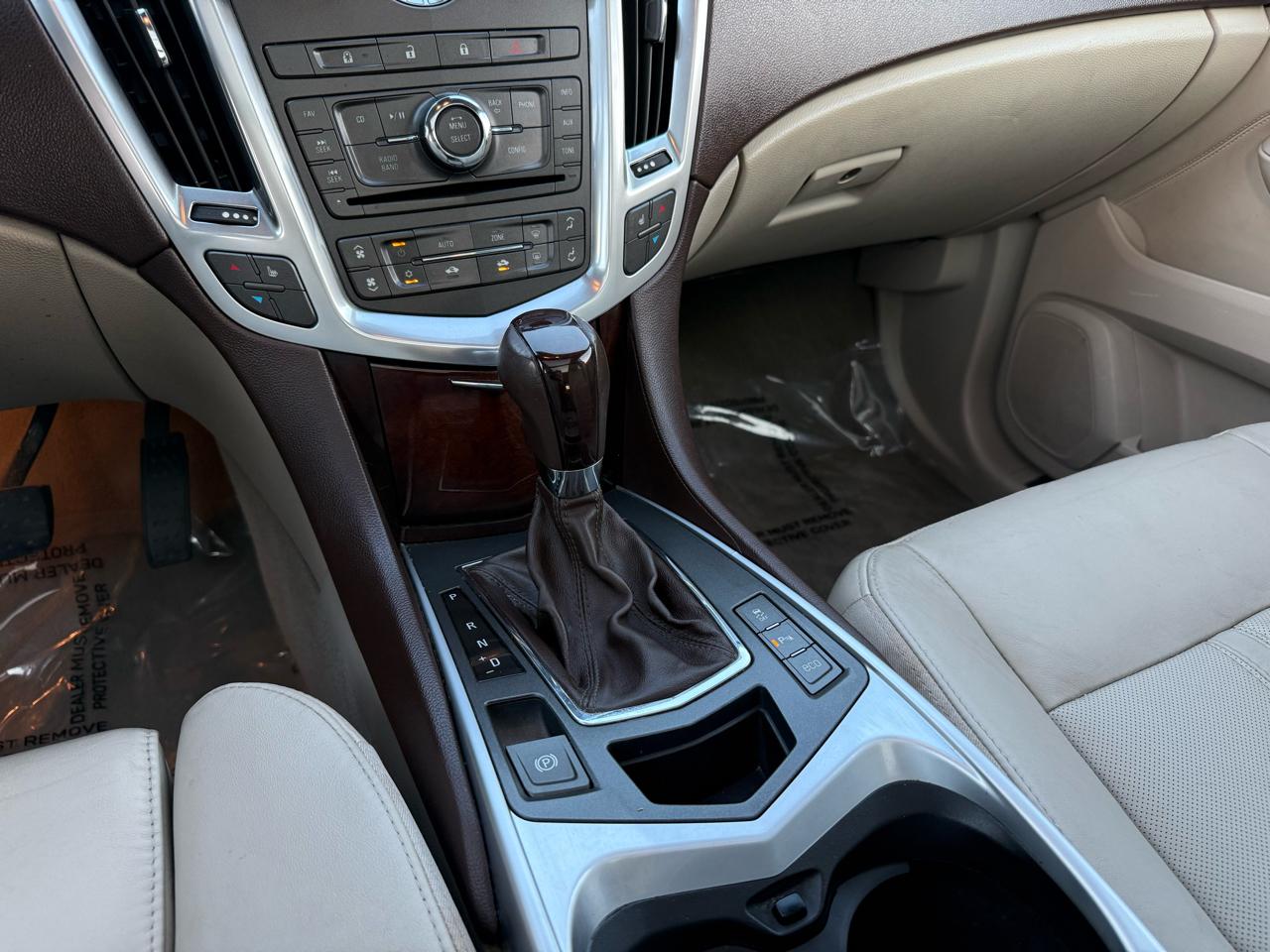 Cadillac SRX Luxury 2012