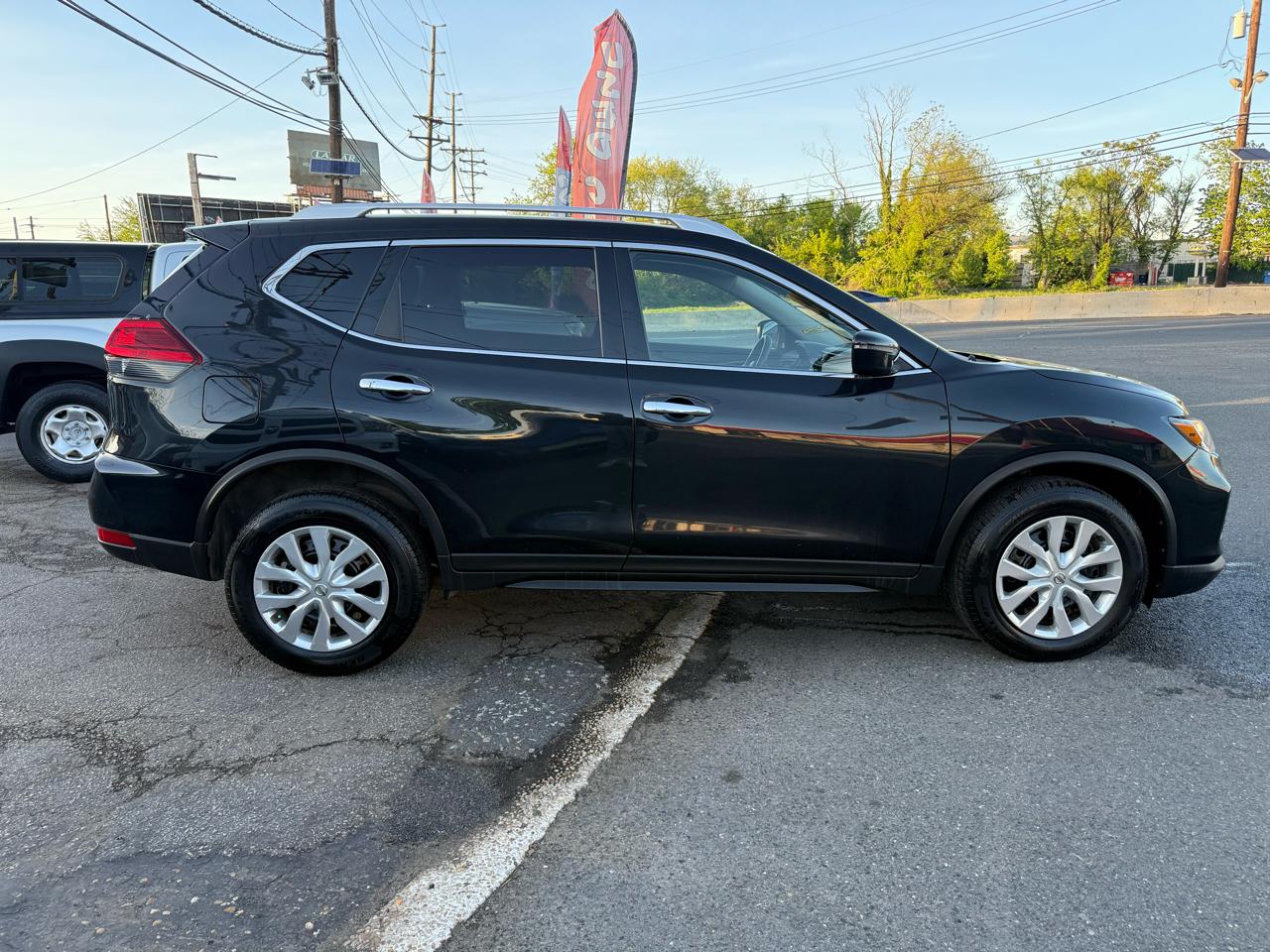 Nissan Rogue AWD SV 2017