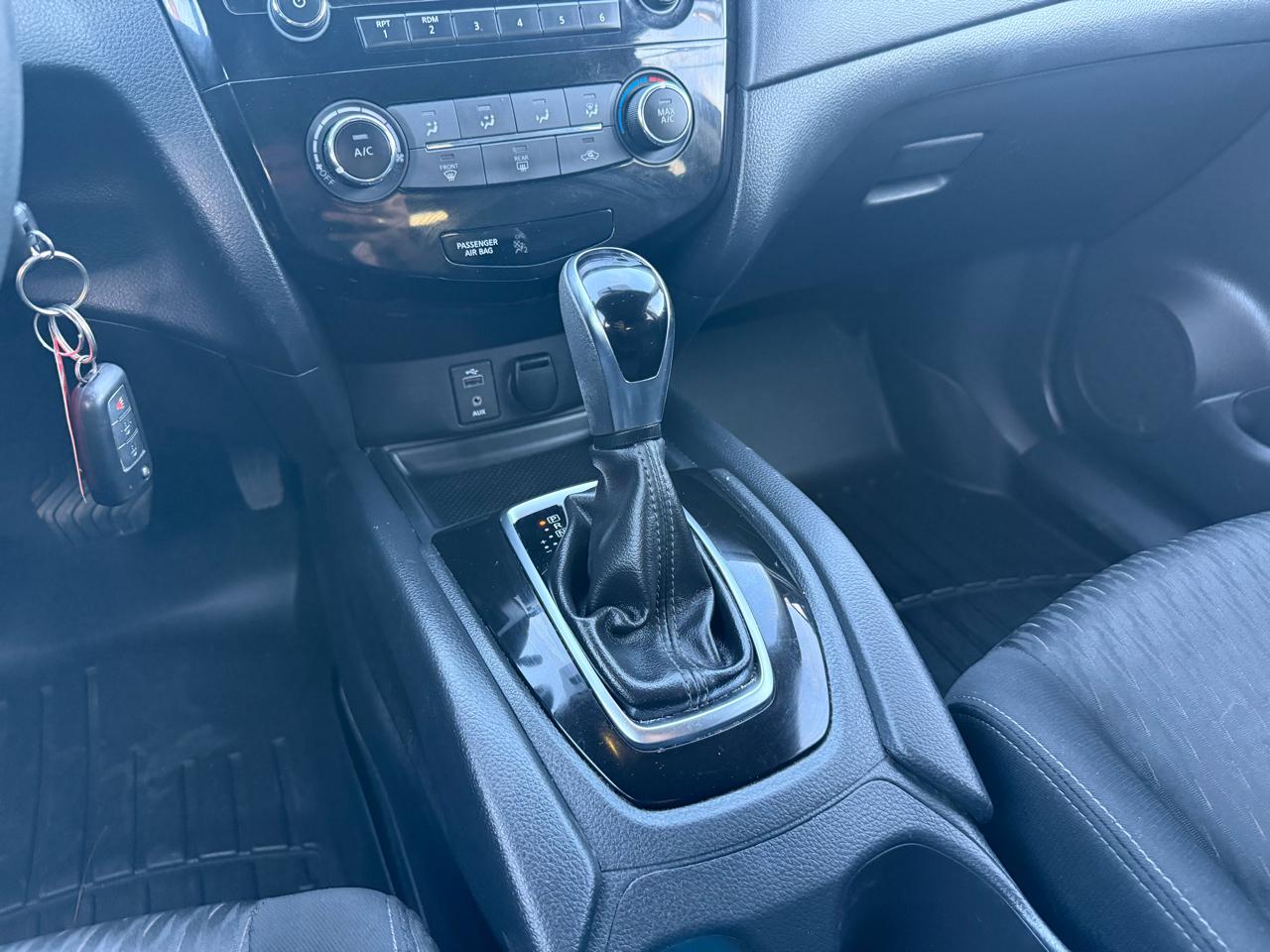 Nissan Rogue AWD SV 2017