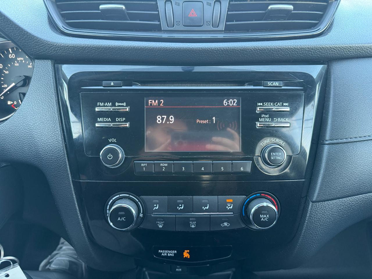 Nissan Rogue AWD SV 2017