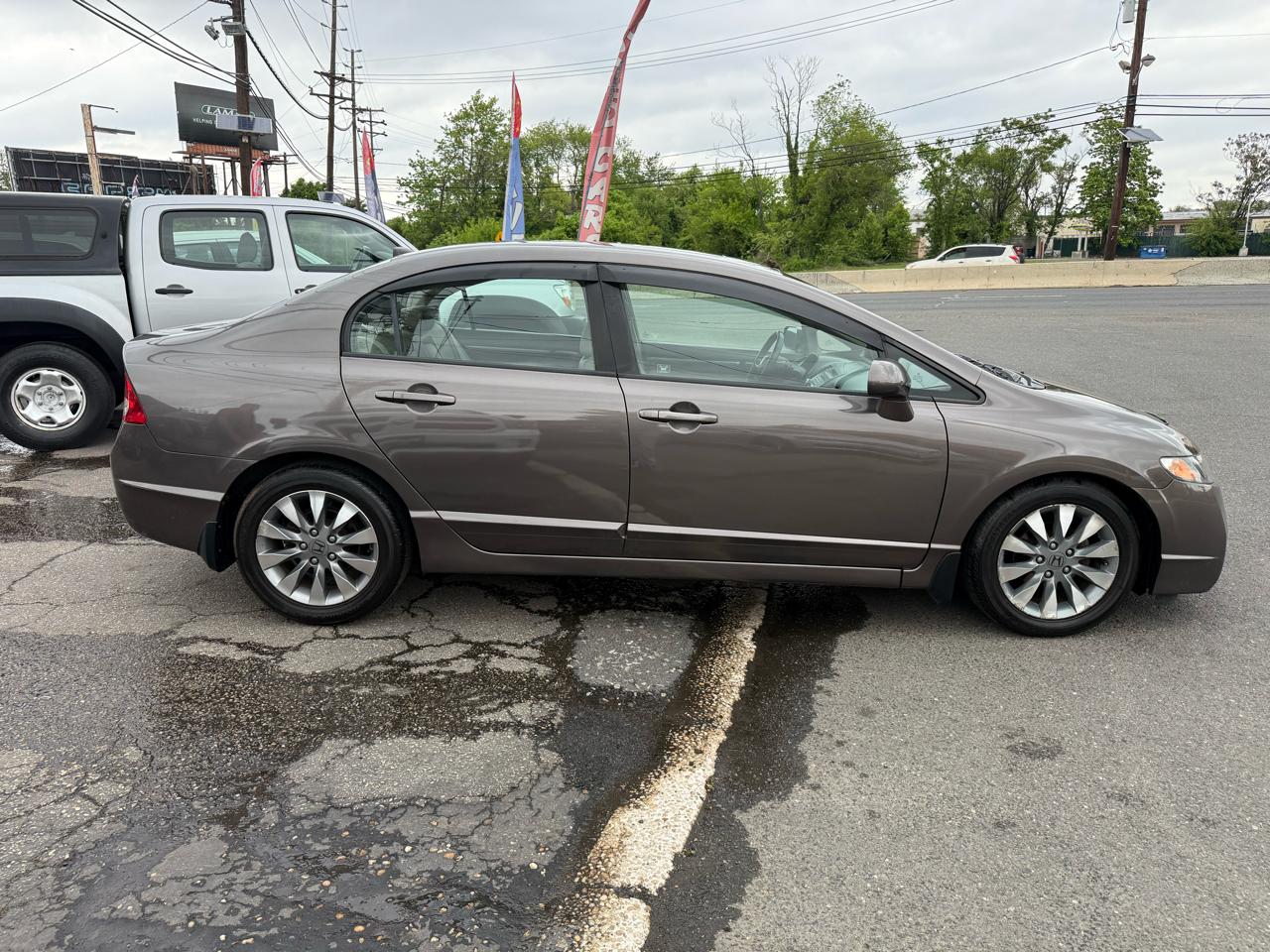 Honda Civic EX-L Sedan 5-Speed AT 2009