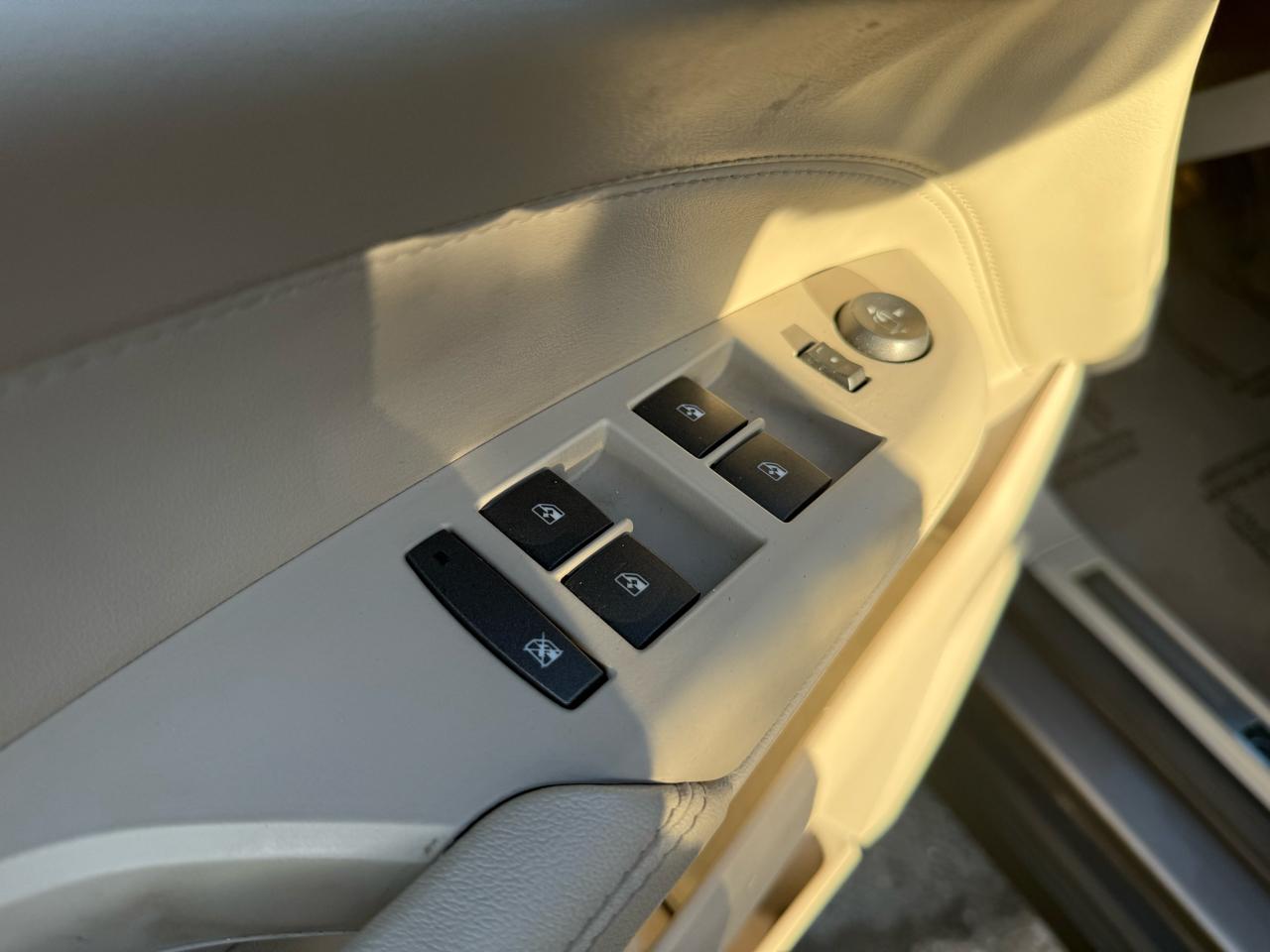 Cadillac SRX Luxury Collection AWD 2011