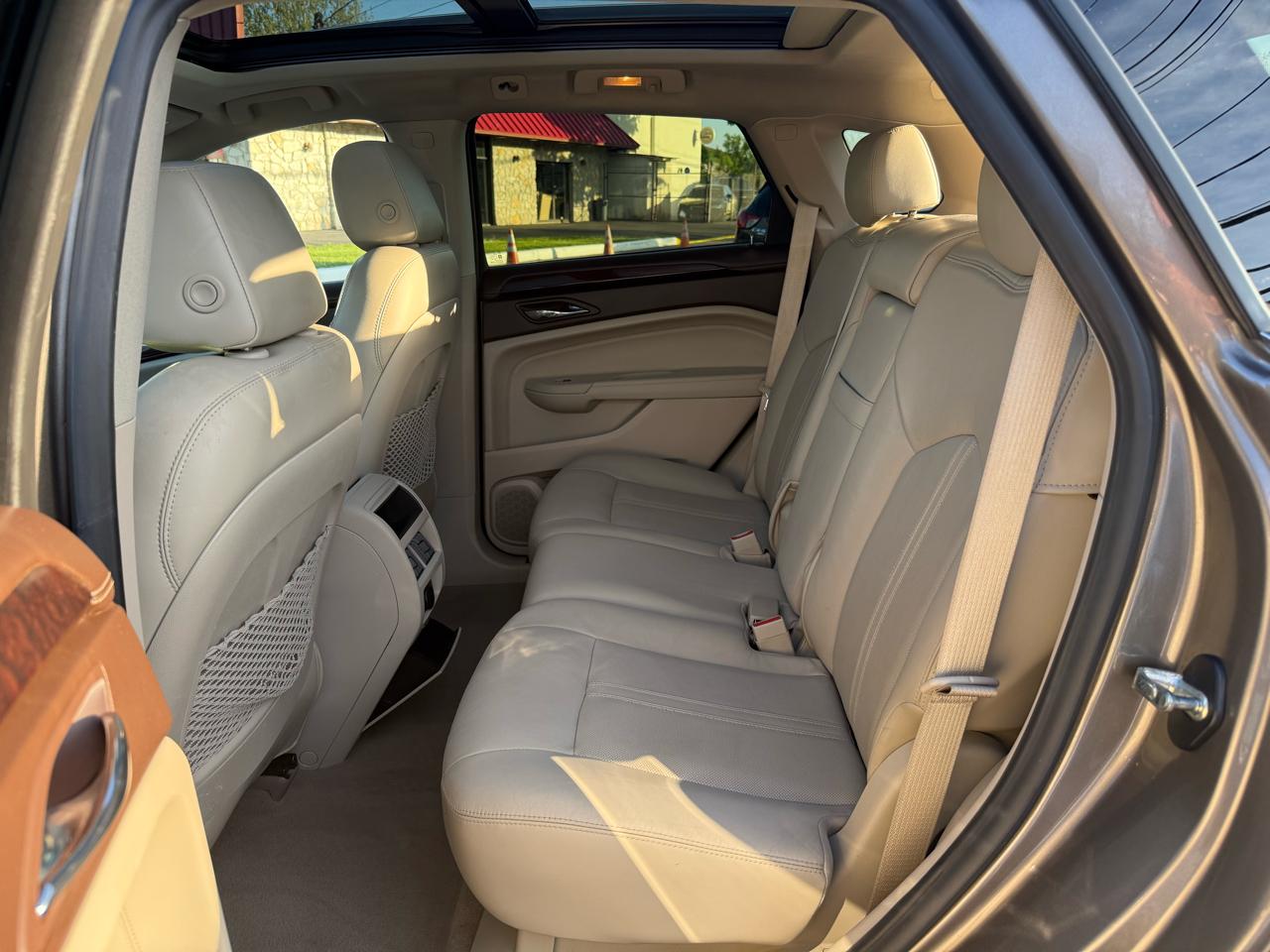 Cadillac SRX Luxury Collection AWD 2011