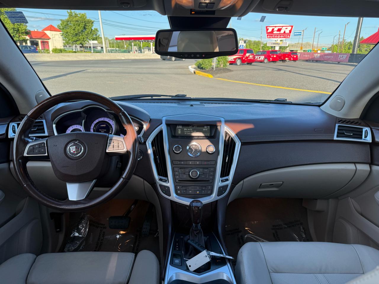 Cadillac SRX Luxury Collection AWD 2011