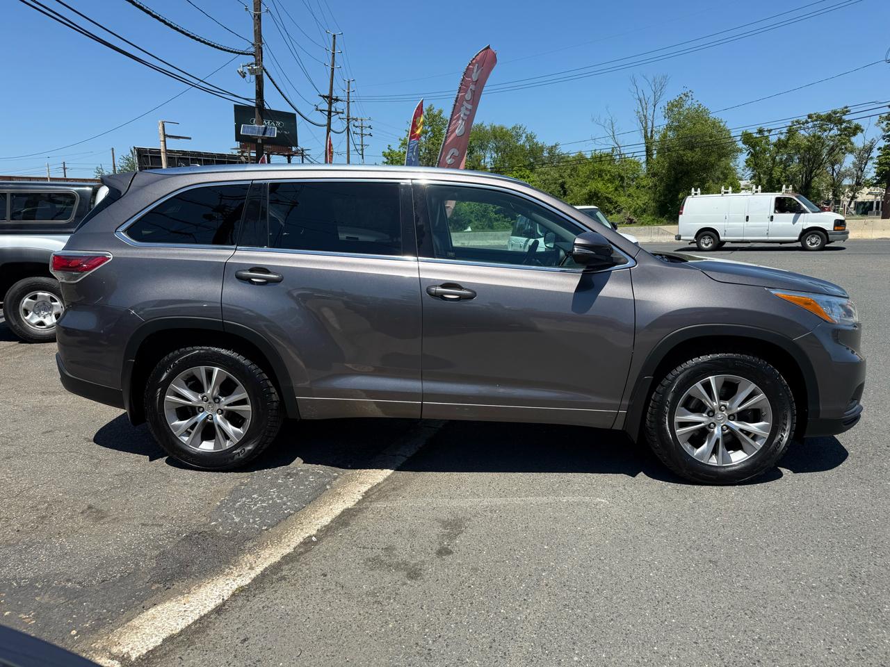 Toyota Highlander XLE AWD V6 2015