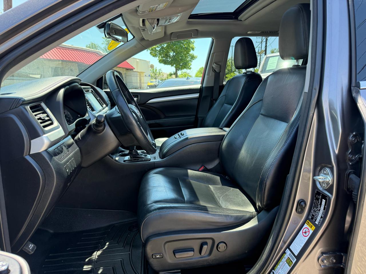 Toyota Highlander XLE AWD V6 2015